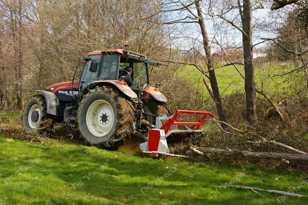 TFVJ–AMUR – лесной мульчер с фиксированными молотками из сверхпрочного твердосплавного покрытия для тракторов 40-130 л.с.